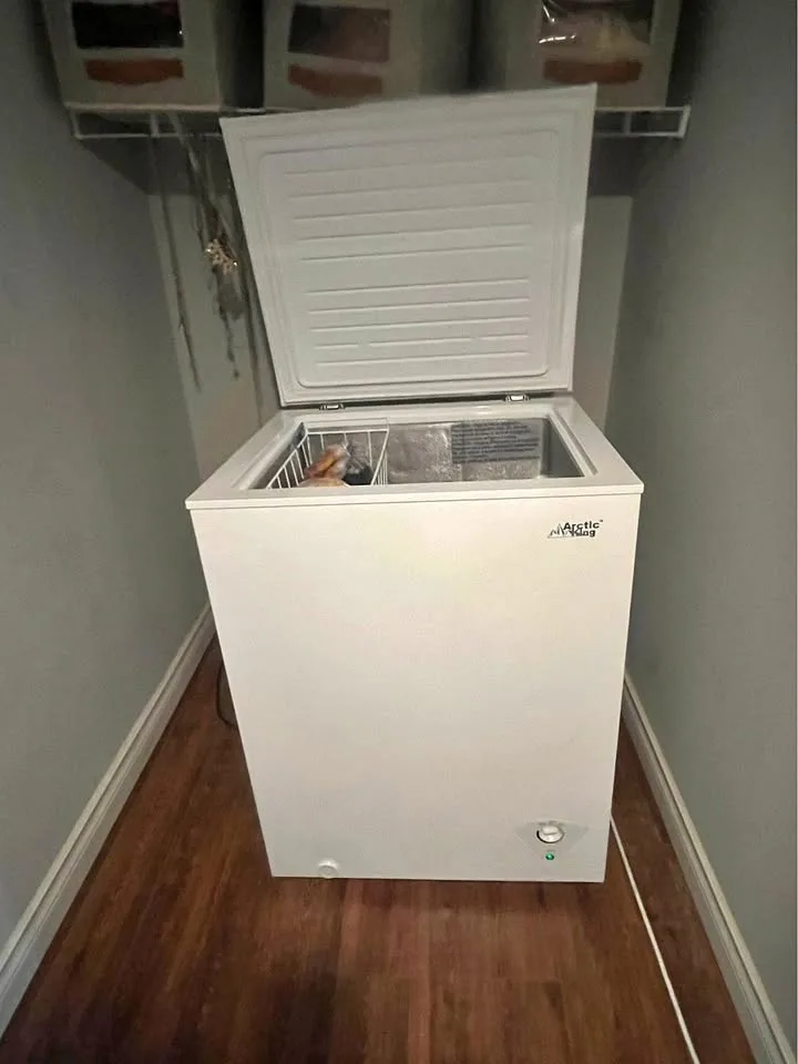Arctic king freezer 5.0 cu ft