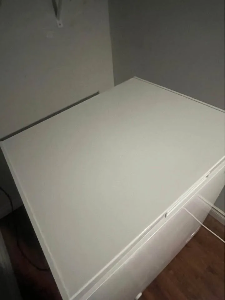 Arctic king freezer 5.0 cu ft image indicator(3)