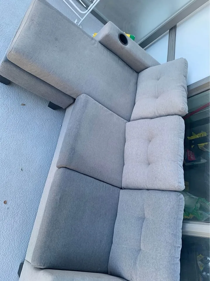 Couch for sale image indicator(2)