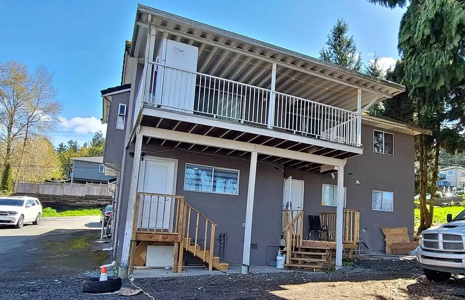 2 Beds 1 Bath - House