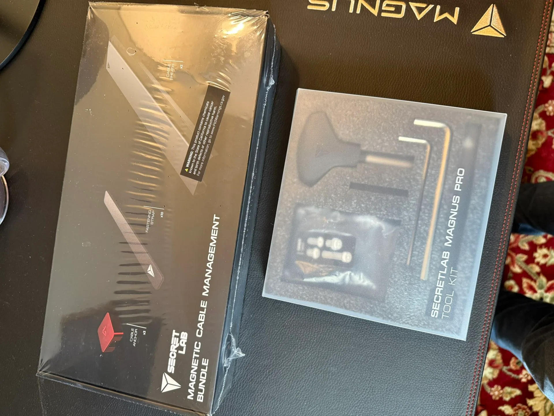 Used SecretLab MAGNUS Pro Gaming Desk image indicator(3)