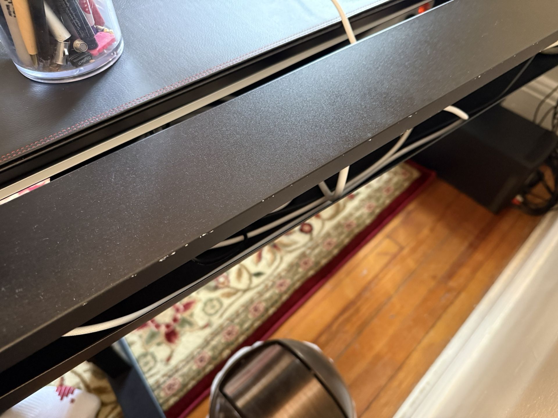 Used SecretLab MAGNUS Pro Gaming Desk - photo 5