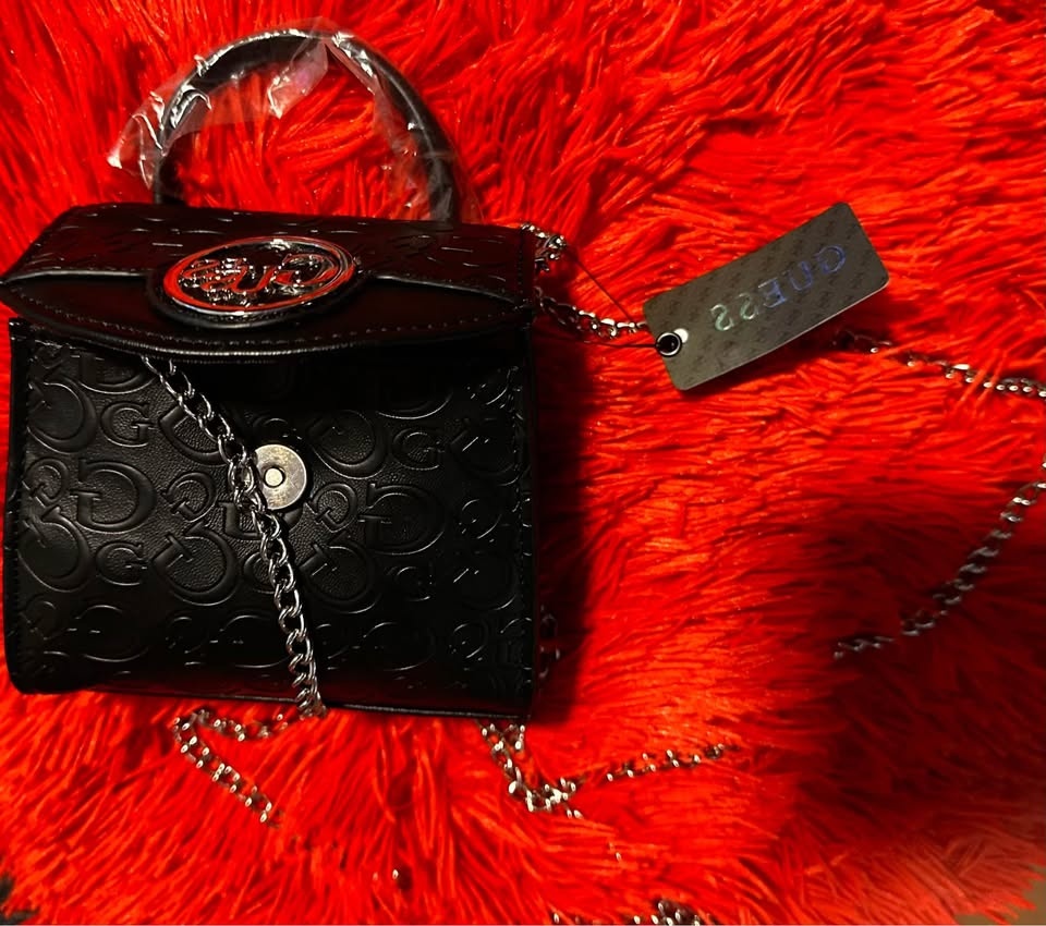 WOMENS SIDE BAG Z(GUESS) SIZE: SMALL LENGTH:4/12 INCHES  WIDTH: - photo 2