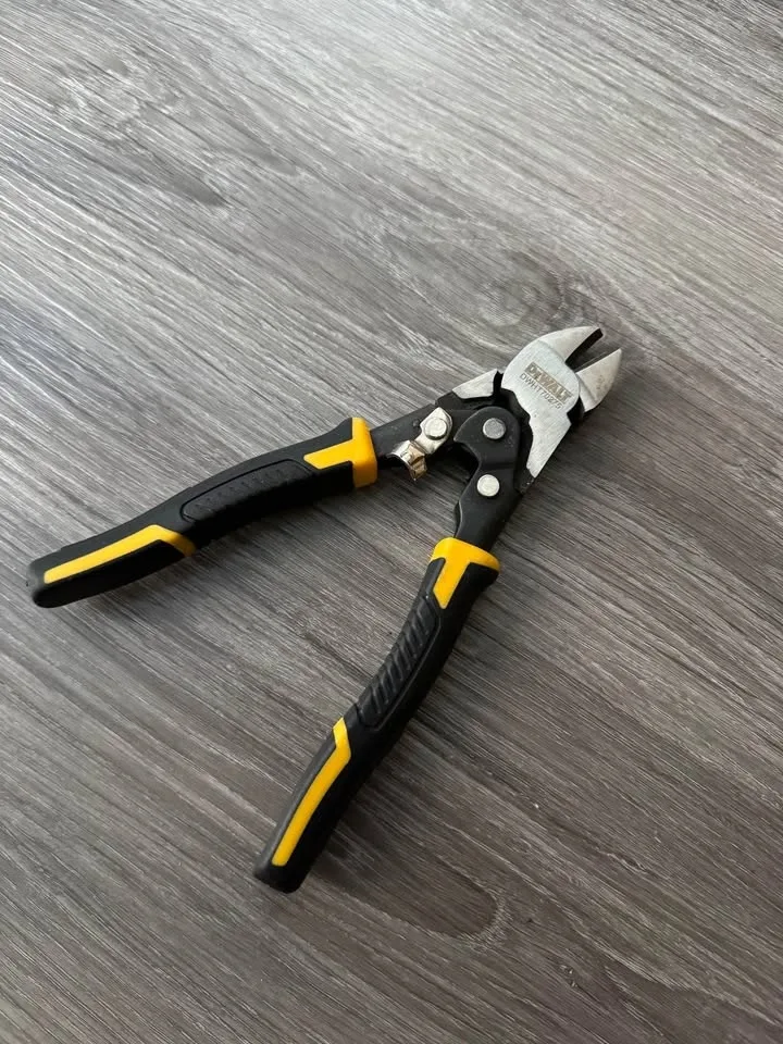 DEWALT Compound Pliers image indicator(5)