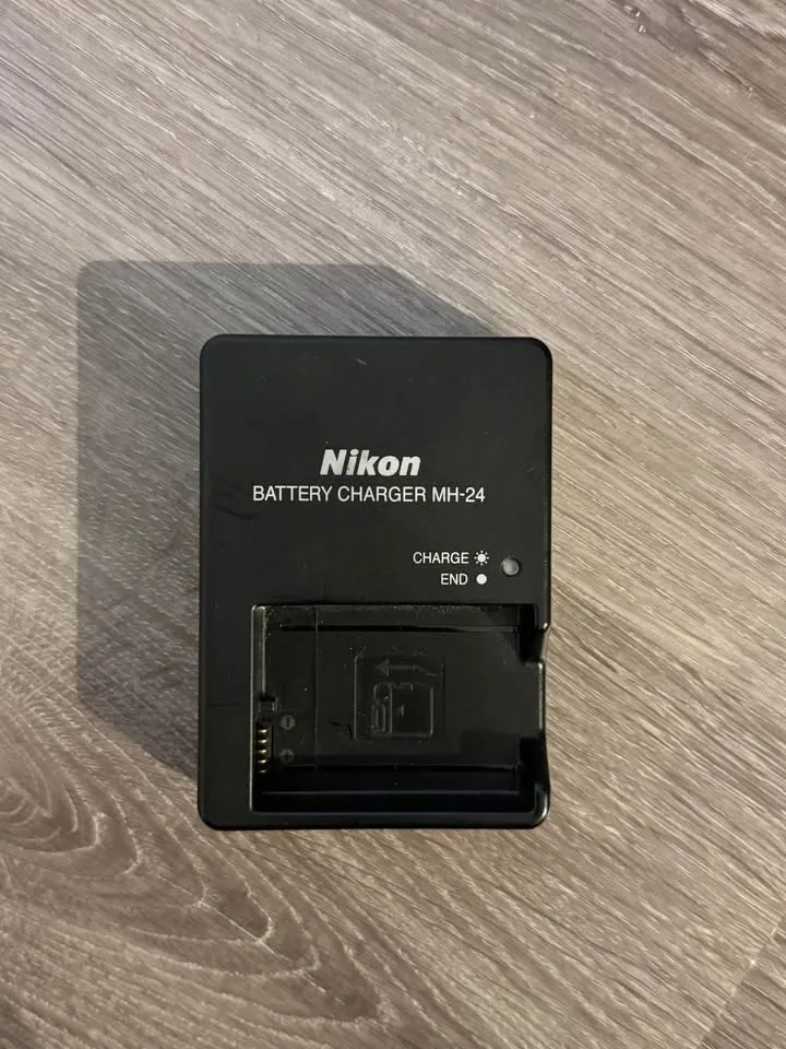 Nikon D5300 camera set (read description) image indicator(8)