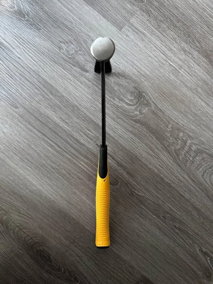 DEWALT 12oz TOUGHSERIES Mig Weld Framing Hammer image indicator(3)