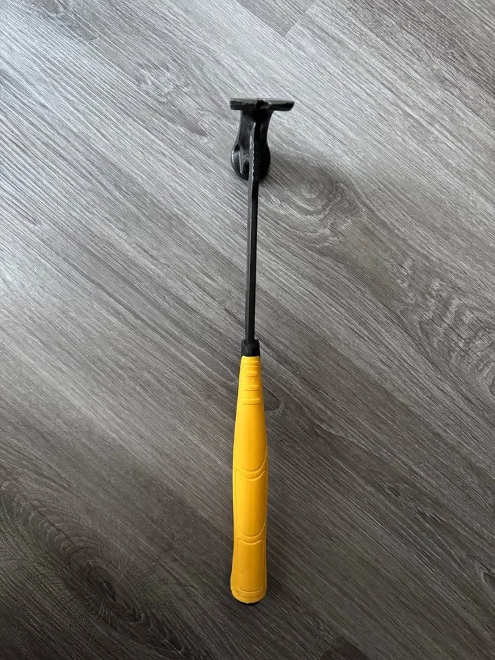 DEWALT 12oz TOUGHSERIES Mig Weld Framing Hammer image indicator(4)