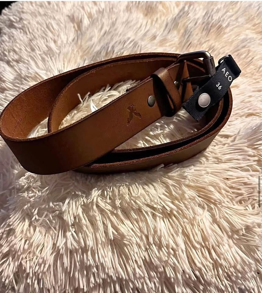 MENS BELTS SIZES :36 PRICE:$40 BRAND: AMERICAN EAGLE 🦅 MATERIAL: