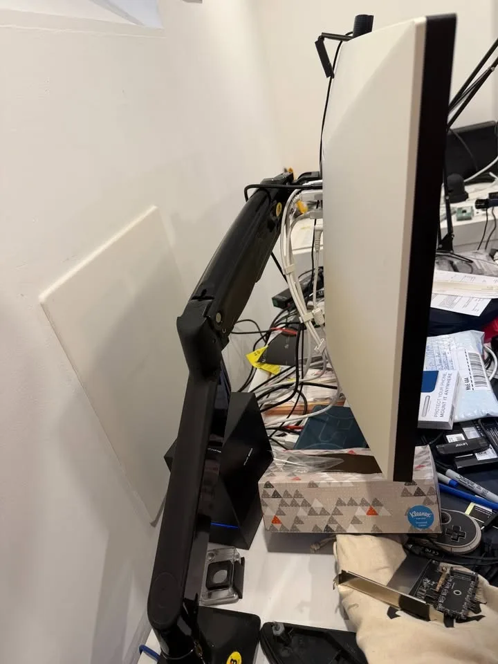 LG 38WN95C 38 Inch Ultrawide thunderbolt 3 Monitor image indicator(2)