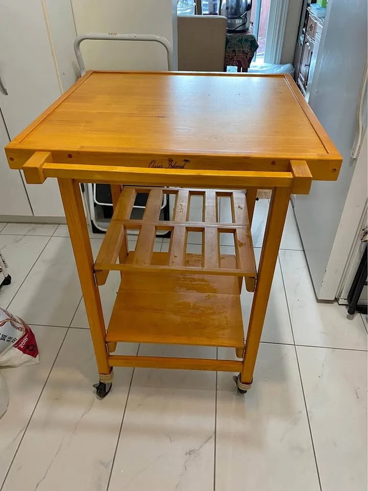 Mobile kitchen island
