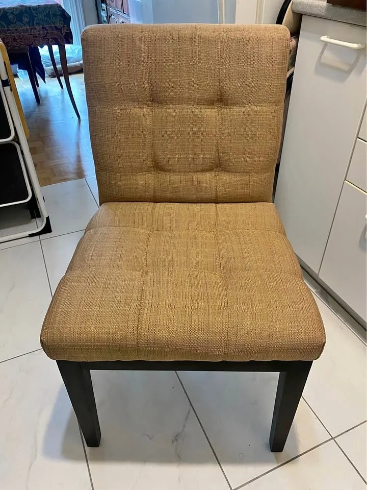 Set of 6 dining room chairs