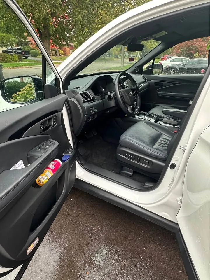 Car Detailing (not mobile) image indicator(3)