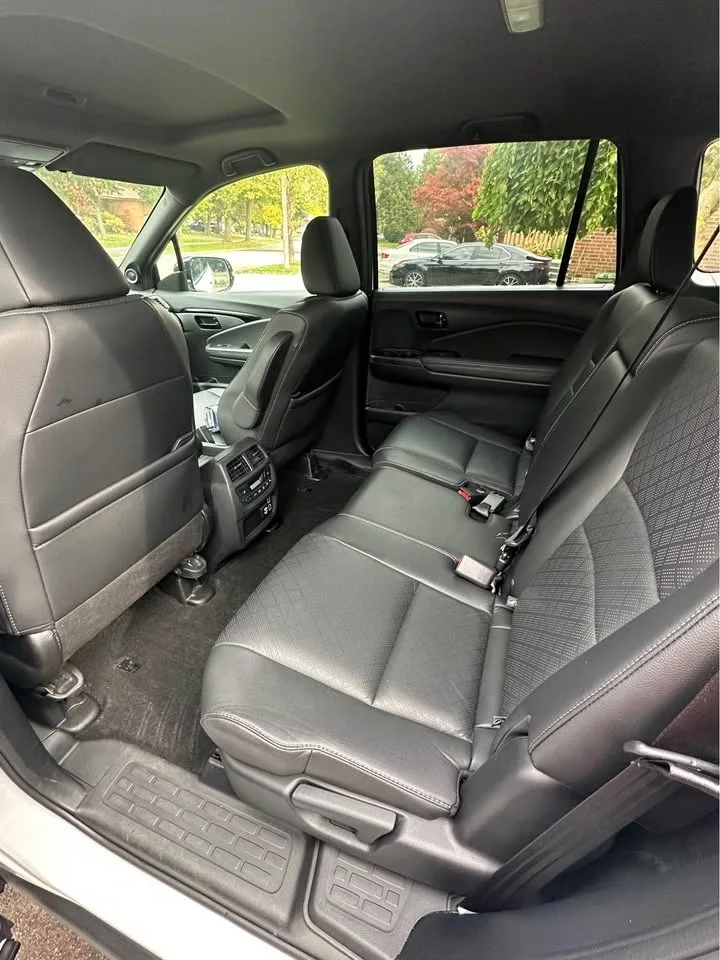 Car Detailing (not mobile) image indicator(6)