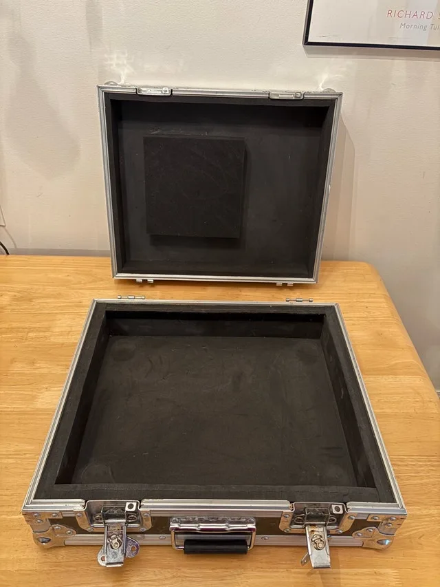 Black Technics SL-1200 MK2 with Hard Case image indicator(4)