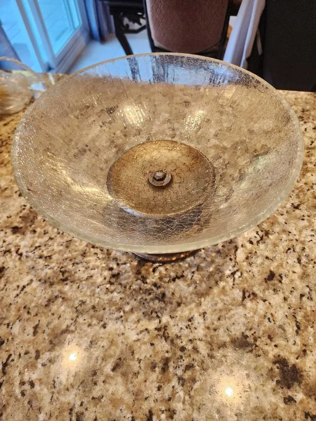 Decorative Standing Glass Bowl image indicator(2)