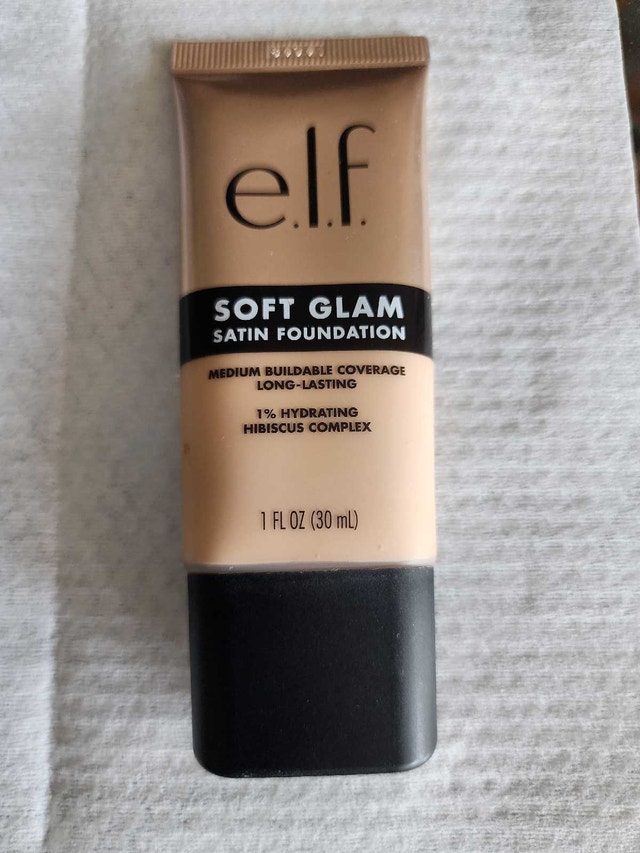 e.l.f. Soft Glam Satin Foundation