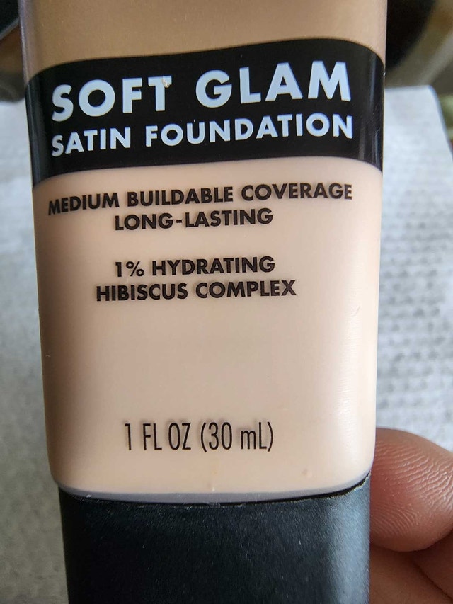 e.l.f. Soft Glam Satin Foundation - photo 2