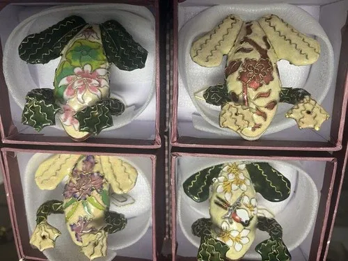 Hand Crafted Cloisonné Enameled Frog Ornaments Sold By 1 Piece ! image indicator(2)