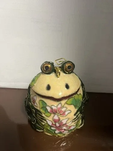Hand Crafted Cloisonné Enameled Frog Ornaments image indicator(5)
