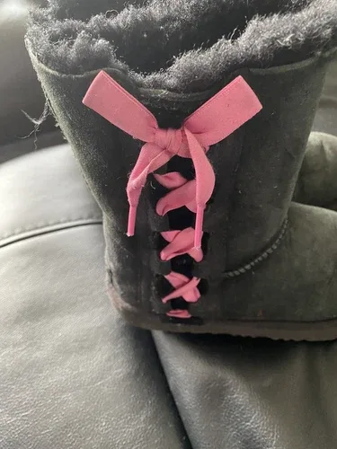 UGG Girls Pala Black Youth Boots! Size 3Y image indicator(5)