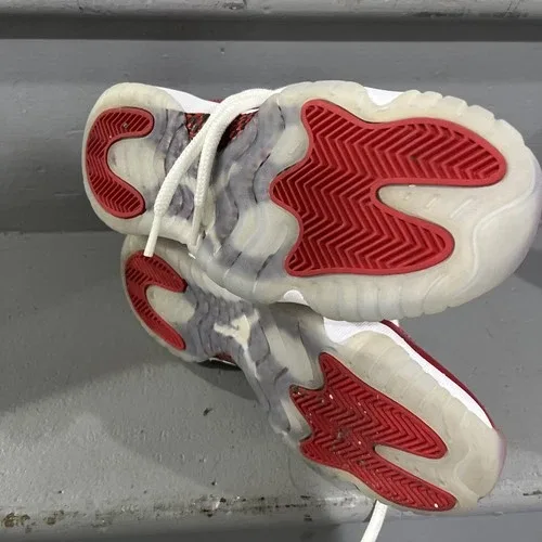 Jordan 11 GS Cherry 2022 - Size 4.5Y / Women’s 6 image indicator(4)