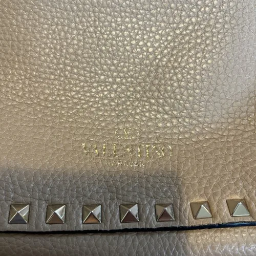 Valentino Rockstud Crossbody Nude Medium image indicator(7)