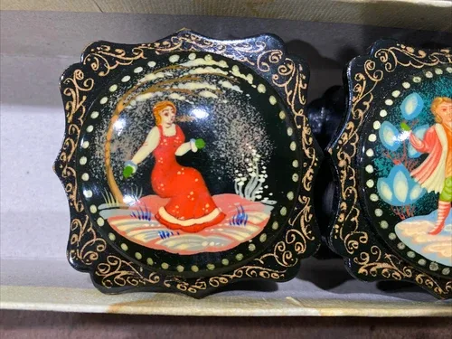 Ukrainian Trinket Box Black Lacquer 2x2” 1pc image indicator(2)