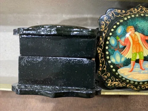 Ukrainian Trinket Box Black Lacquer 2x2” 1pc image indicator(6)