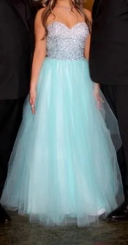 Terani Couture Formal Gown Women's Tiffany Blue Aqua Embellished image indicator(3)