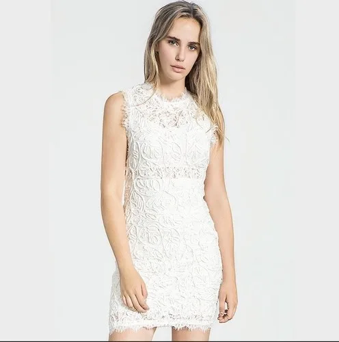 Sans Souci Lace White dress Gorgeous Small