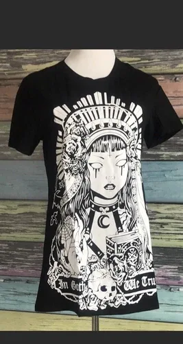 HOT TOPIC IN GOTH WE TRUST T-SHIRT SMALL BLACK UNISEX EUC