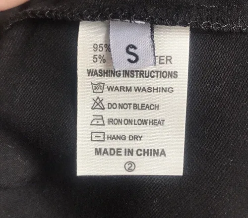 HOT TOPIC IN GOTH WE TRUST T-SHIRT SMALL BLACK UNISEX EUC image indicator(5)