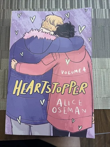 Heartstopper #4: a Graphic Novel by Alice Oseman (2022