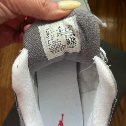 Size Youth 4.5 - Jordan 3 Retro Mid Cool Grey Excellent image indicator(3)