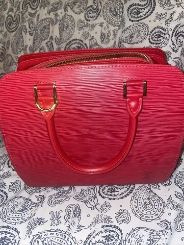 LOUIS VUITTON - Vintage Pont Neuf PM Ventian Red Epi Leather Han image indicator(6)