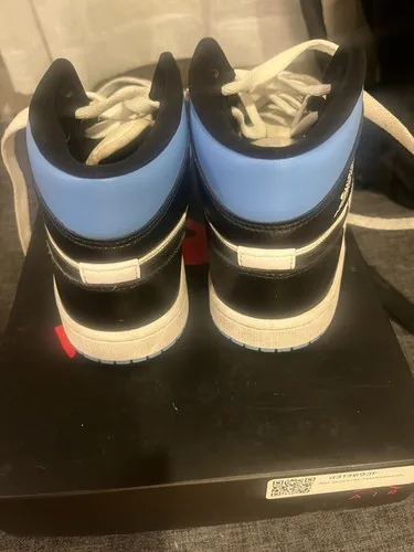 Air Jordan 1 Mid "Black/White/University Blue" - Size 6 image indicator(3)