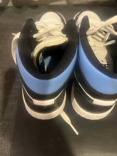 Air Jordan 1 Mid "Black/White/University Blue" - Size 6 image indicator(7)