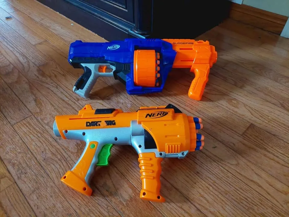 Big Lot of Nerf Guns! image indicator(2)