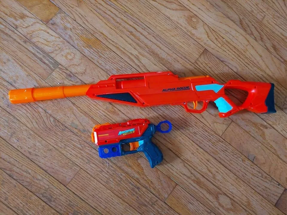 Big Lot of Nerf Guns! image indicator(4)