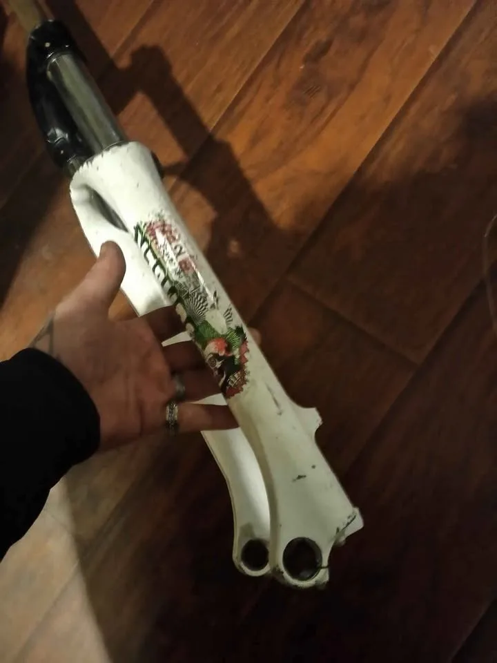 Bomber dirt jumper forks image indicator(2)