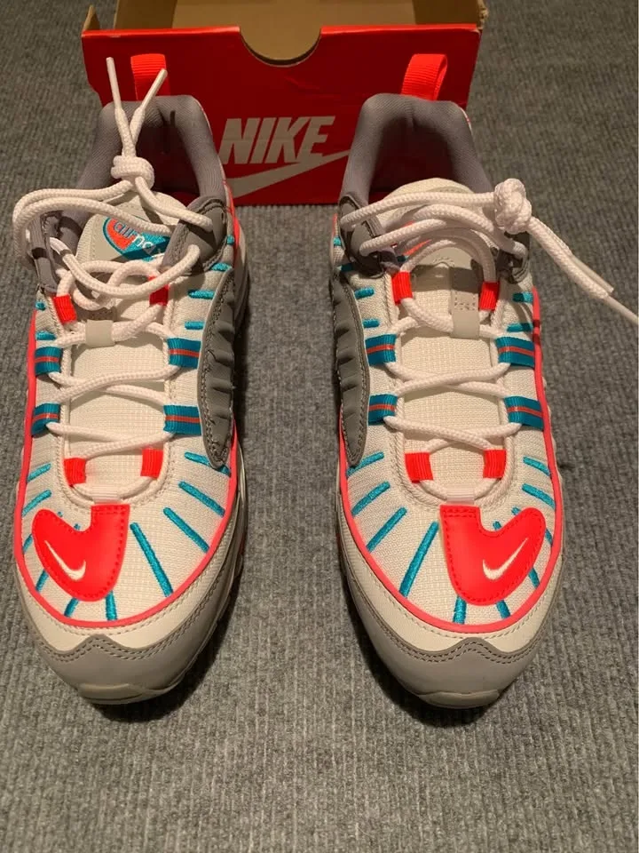 NEVER WORN - Women’s Nike Air Max 98: Size 8.5 image indicator(2)
