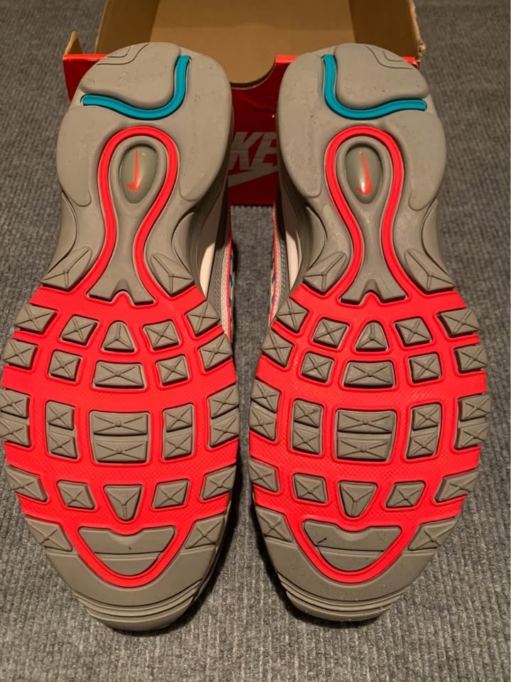 NEVER WORN - Women’s Nike Air Max 98: Size 8.5 - photo 4
