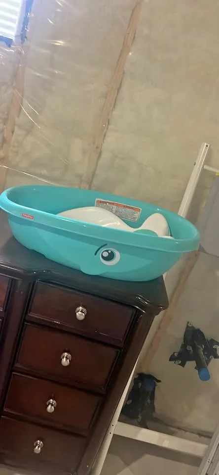 Infant bath tub