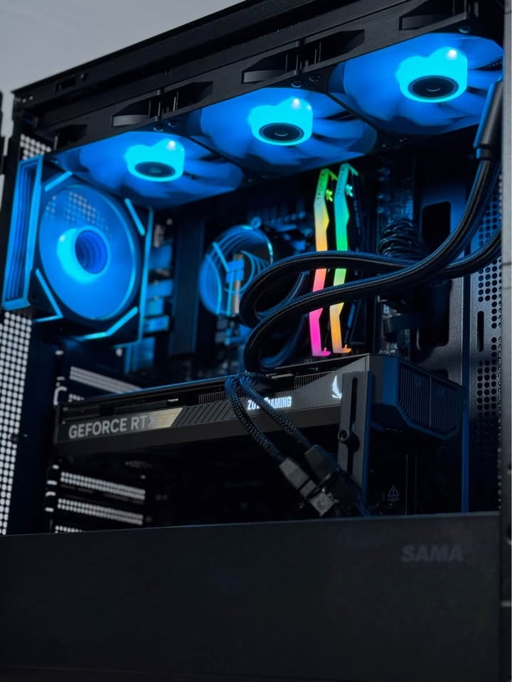 RTX 5070 Ti | Ryzen 7 7800x3D Gaming PC WITH SCREEN! - photo 2