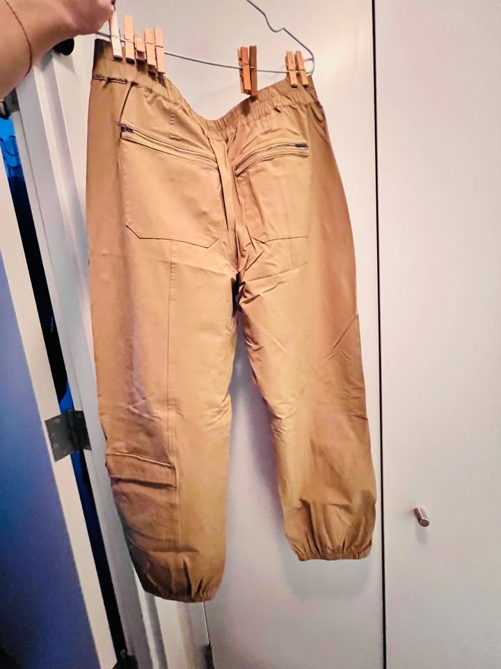 CAbi Camel Cargo pants | new no tags | size M - photo 2