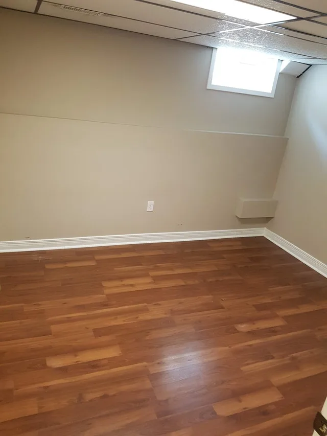 3 bed 1 bath Basement for Rent (across Niagara College!) image indicator(8)