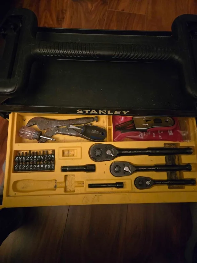 Stanley Tool Box image indicator(2)