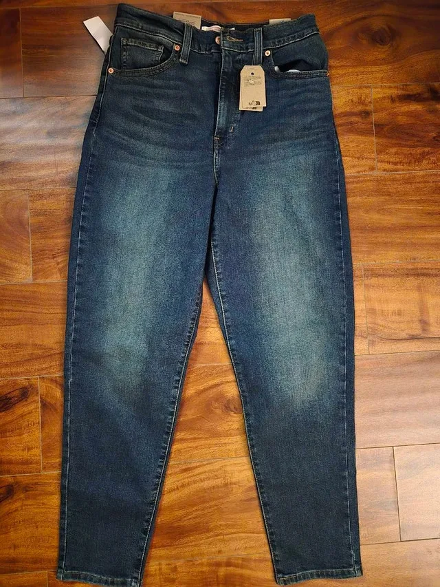 Levis jeans size 27 and 28 available image indicator(2)