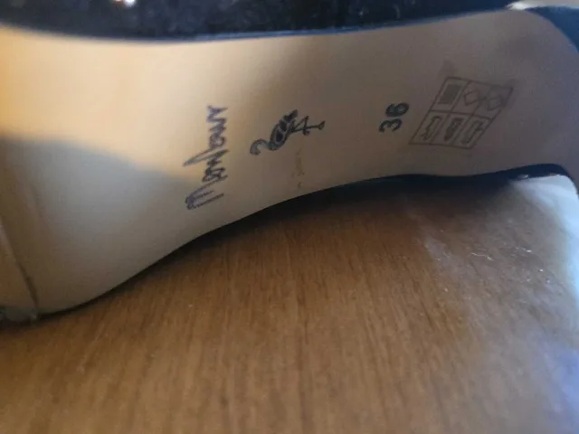 Menbur Heels - Size 36 image indicator(2)