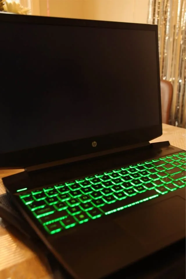 HP Pavilion Gaming Laptop 15-ec2xxx image indicator(2)